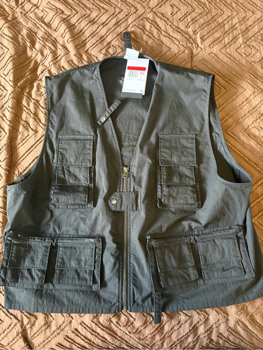 Nike Men's Black Tactical Utility Vest with Multiple Pockets